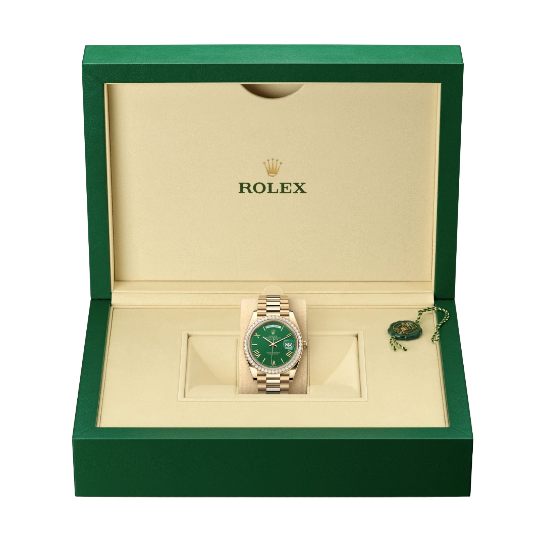 Day-Date 40 Yellow Gold Green Roman Numeral Dial Diamond Bezel M228348RBR-0040