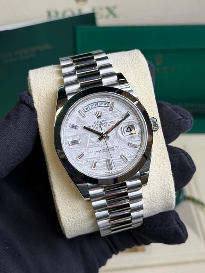 Day-Date 40 Platinum Day-Date Smooth Bezel Meteorite Baguette Diamond Dial President Bracelet 228206