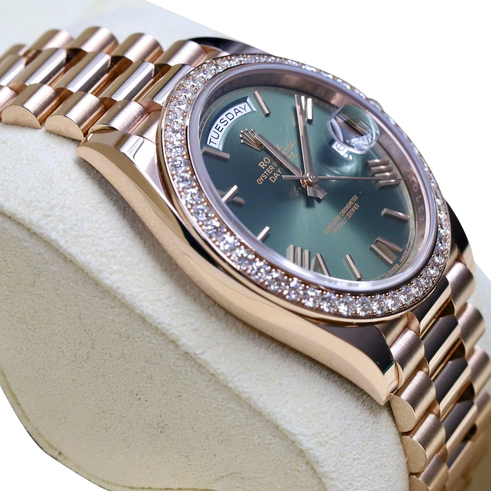 Day-Date President 40mm Everose Gold Olive Green Roman Dial Diamond Bezel - 228345RBR - New 2025