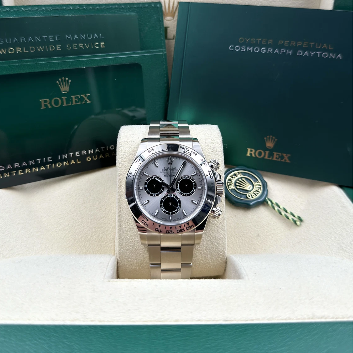 Daytona 40 mm White Gold Silver Dial Mens Watch M126509-0003
