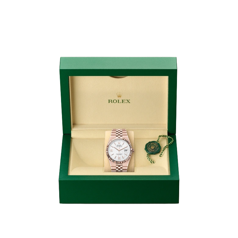 Land-Dweller 40mm Oyster Everose gold M127335-0001