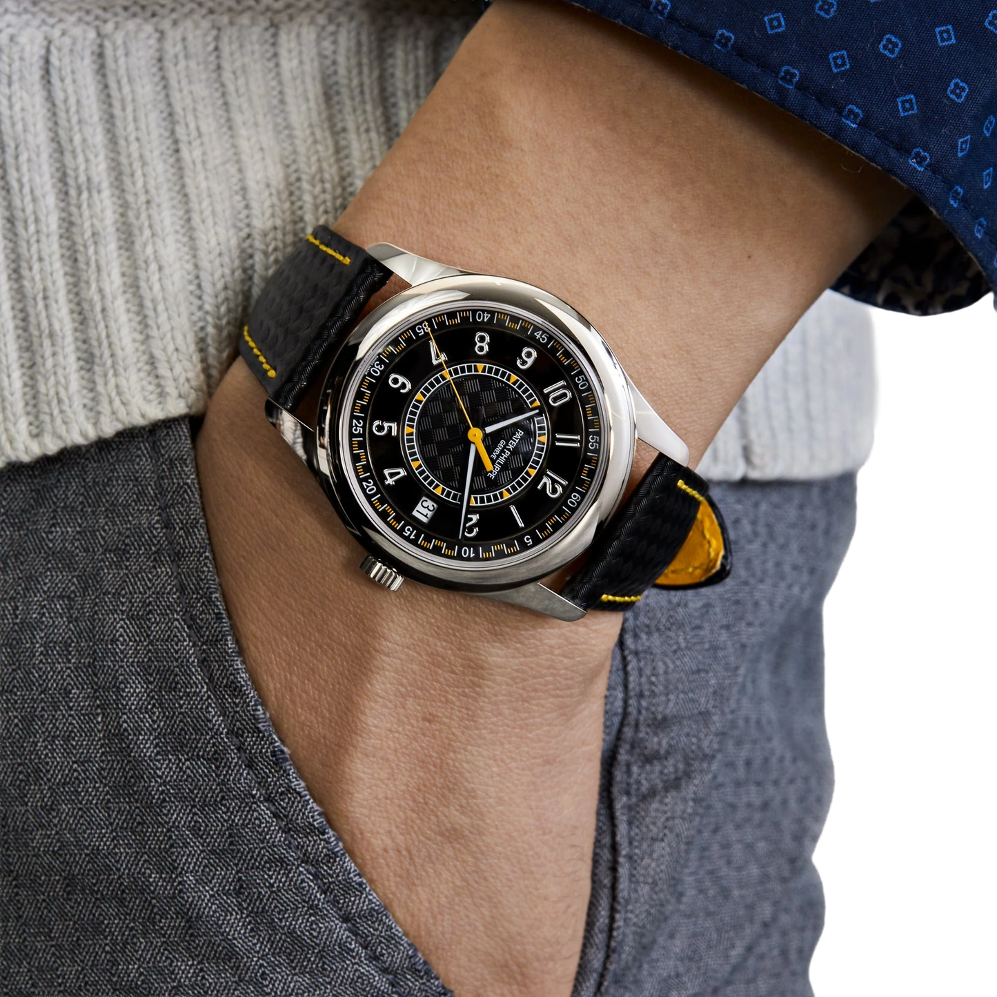 Calatrava 40mm 6007G-001 White Gold Black Dial Yellow Accents