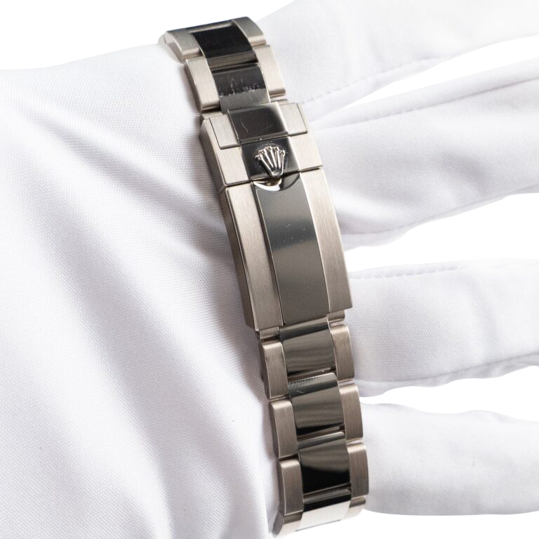 Daytona 40mm 126599TSA White Gold Silver Sheen Obsidian Dial Sapphire Bezel